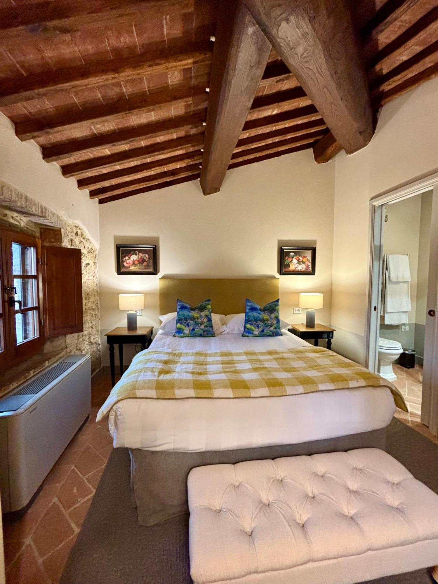 Tenuta Sant'Ilario Ґамбассі-Терме Номер фото